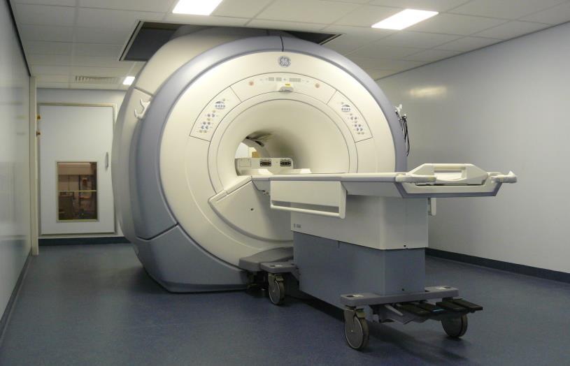 19 képalkotó diagnosztikai eszköz csomag (3 MR, 4 DSA, 4 CT, digitális rtg, mammográfia, 1 lineáris gyorsító) -