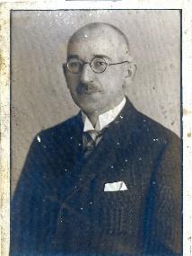 Matrikula 17 1852.-) római katolikus. Csíkszereda, 1871. szeptember 21. [Zipera József szülei Zipera Ferenc Samek Magdolna, római katolikusok. Sprencz Mária (*Csíkszereda, 1852. augusztus 12.
