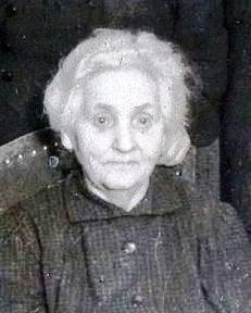 ] Szemerády József II. Miksa gyermekeinek az anyja Zipera Heléna. Szemerády József II. Miksa és felesége Zipera Heléna. 1960 k E1. Szemerády Margit. ( Manci néni ) (*Galánta, 1903. április 9.- 1989.