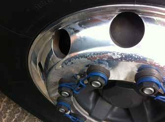 Megjegyzés: Az Alcoa kerekeknél használatos Dura-Bright Wheel Wash hígítás nélkül használható. 14-6.
