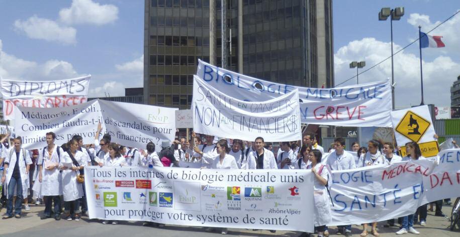 de biologiste médical. Le 4 août dernier, la décision du Conseil constitutionnel ébranle tout le monde de la biologie médicale.