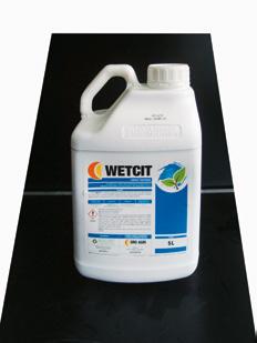 WETCIT TM permetezőszer segédanyag, vízoldható koncentrátum Hatóanyaga: alkohol-etoxilát Felhasználható: szántóföldi és kertészeti kultúrákban, gomba-, rovar-, és atkaölő szerekhez adagolható tapadás