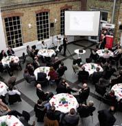 Der Wirtschaftsraum Steinfurt VerlagsSpezial Prof. Dr. Ralf Ziegenbein stellte bei der Kick-Off-Veranstaltung das Projekt start.connect vor.