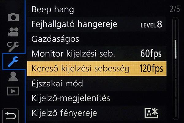 szenzormozgatásos stabilizátort, a lapka akkor sem kerül fix pozícióba, hiszen az állandóan egyfajta mágneses térben lebeg, nincs fizikailag lerögzítve.