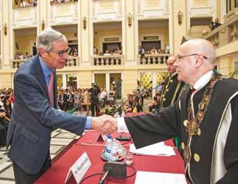 Borbély Péternek szavazott meg látogató professzori kinevezést. Dr. Michel Perrier és Dr.