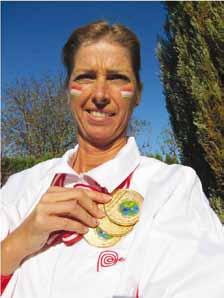 The marathon runs in singles and five-person relays, while the halfmarathon and quarter marathon could be completed individually. Dr. Bágyi Kinga három aranyérmet szerzett Limában, a 46.