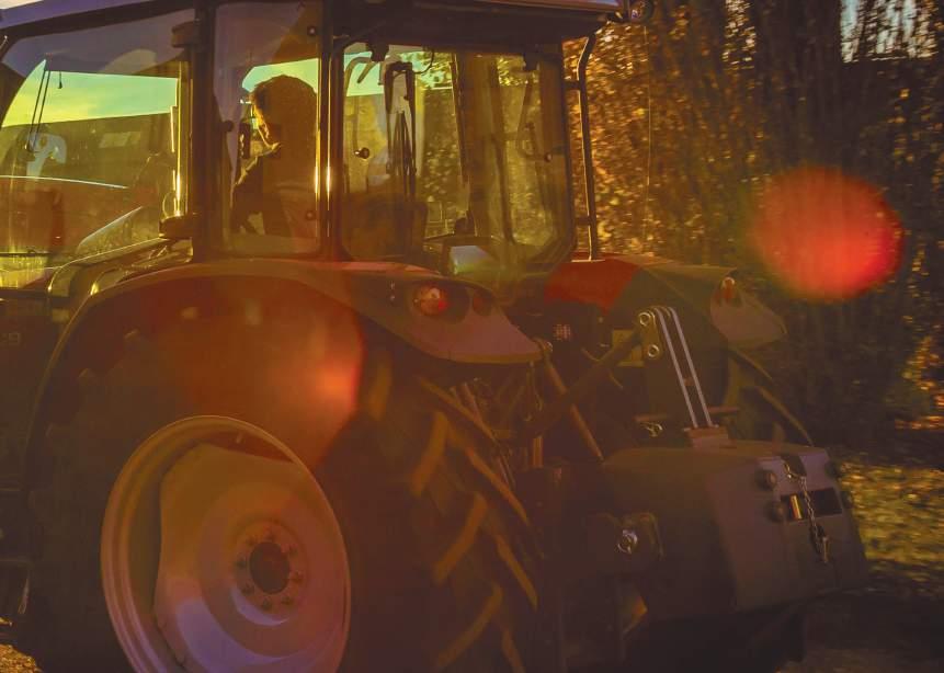 05 A Massey Ferguson homlokrakodók új generációja A MASSEY FERGUSONTÓL MF FL SOROZAT Ha egy erős, megbízható homlokrakodóra van szüksége, amely tökéletesen kiegészíti Massey Ferguson traktorát, akkor