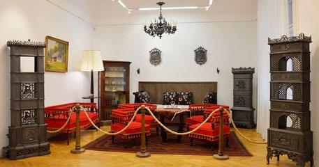 The ovens, crosses and drinking fountains are mostly widely known, but only few of us have seen the sculptures of famous historical figures, carriage clocks, wall pictures, decorative floor lamps,
