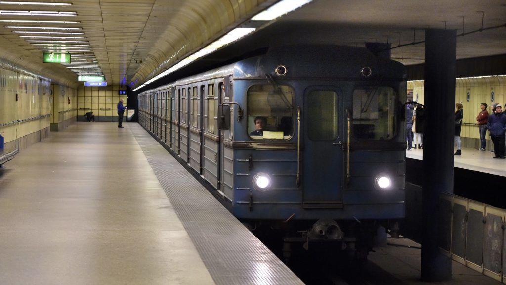 M3-as metróvonal felújítása Az M3 metróvonal első szakaszának átadása óta több mint 40 év telt el, így a rekonstrukció elengedhetetlenül szükségessé vált.