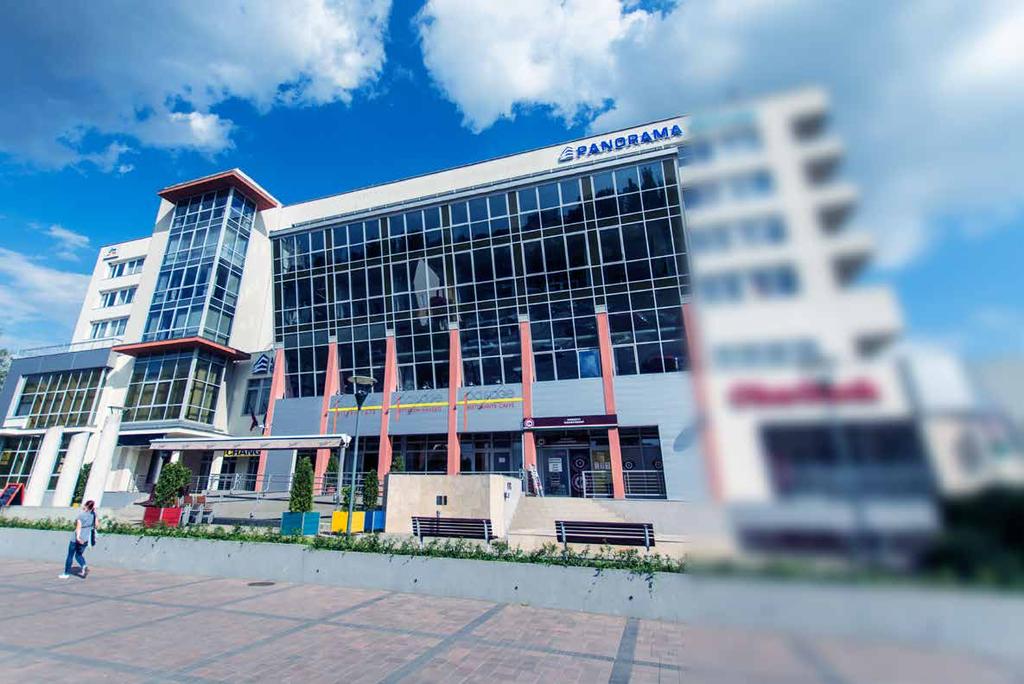 Bérelhetô irodák és üzlethelyiségek Bérelhetô irodaterület nagysága: szintenként 21 m 2 -tôl 1000 m 2 -ig Bérelhetô üzlethelyiségek: 16 m 2 -tôl 400 m 2 -ig A Panorama Offices