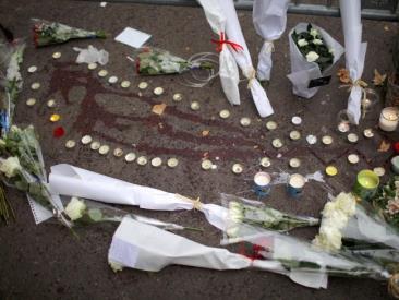 A kép által megjelenített toposzok: összetartás 72. F147. A kép forrása: https://www.dailytelegraph.com.