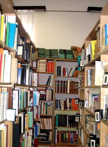 A változásokat a hatályos törvények és a piac (munkaerőpiac, szülői-tanulói igények) generálták. A megváltozott oktatási struktúrának megfelelően az iskolában a gyakorlati képzés jelentősen csökkent.