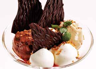 friss eperrel és tejszínhabbal 3, 7 SORBET CUP Two times two scoops of lemon and raspberry sorbet with fresh
