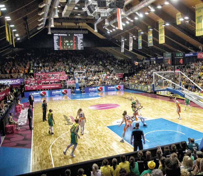 Szabadidő, sport A Sopron Basket női kosárlabdacsapat a 2017 18-as szezonban megnyerte a magyar bajnokságot, és bejutott az Euroliga