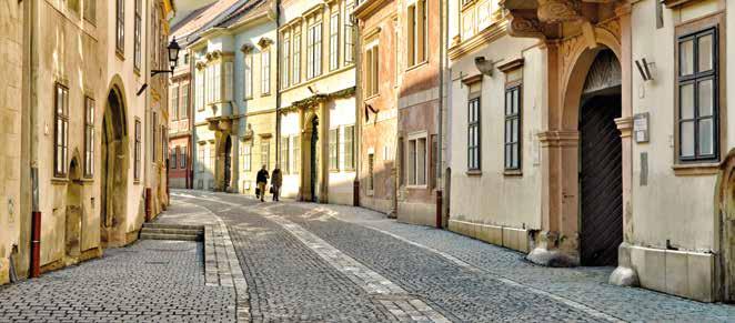 Épített örökségünk Büszkék vagyunk múltunkra, értékeinkre. Megújult városunk jelképe, a Tűztorony, a Fő tér, kialakítottuk a Várfal sétányt, és turisztikai látogatóközpontot hoztunk létre.