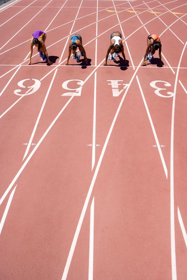 IFRS áttérés kihívásai 1. Kezdeti költségek Az áttérés megfelelő előkészítése átgondolt felkészülést igényel, a folyamatok zártságától függően IT fejlesztés is szükséges lehet 2.