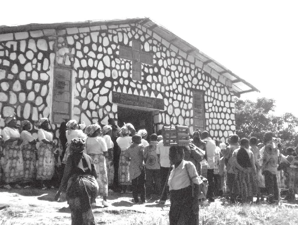 < Templomban ő vezette és szervezte a királyi udvartartást, kiválasztotta a többi feleség közül a férje hálótársát, gondja volt arra, hogy egyik asszonytársa se legyen elhanyagolva.