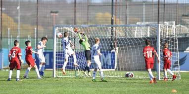 Akadémia, a TSC Topolya, az NK Osijek és a KFC Komarno gárdájával szemben.