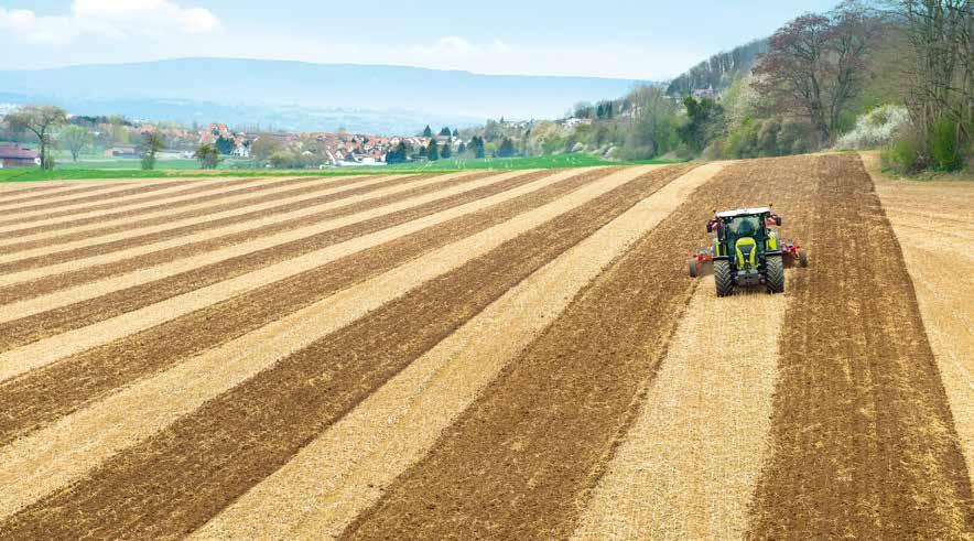 van. Közvetlenül a földeken. claas.