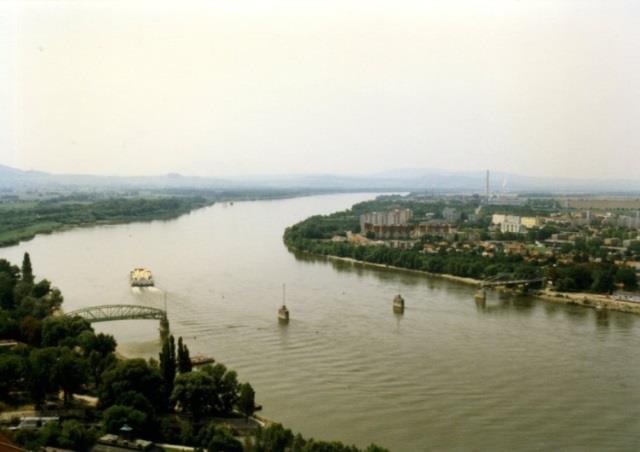 1990-es évek: kétoldalú szakértői tárgyalások kezdődnek, de a Bős