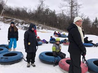 com vagy a Kossuth táncosok facebook oldalán lehet. Tubingoltunk február 9-én!