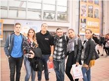 Máté, Bózsó Bettina, Gubik Kata, Bognár Ádám, Surányi Daniella, Rác Szabó Dániel vettek részt.