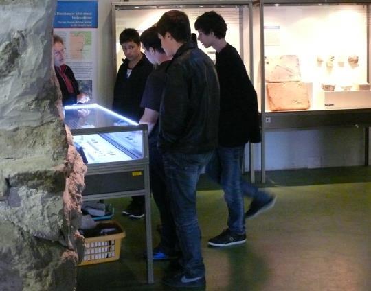 táborozó gyermekkel (1185 fő) megismertetjük településünk ókori