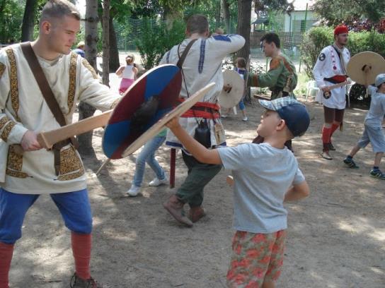 A játékokat a Legio Leonum tartotta a Duna parton és a Kiállítóhely