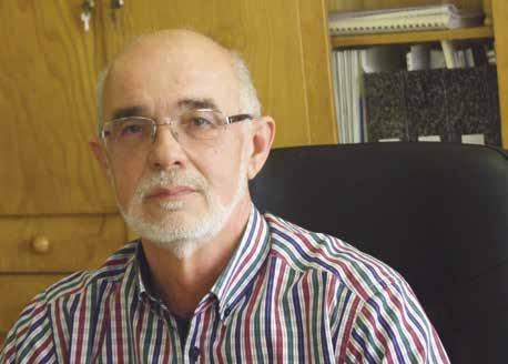 PORTRÉ 41 Névjegy ÁNYOS JÓZSEF Ányos József 1953-ban született Budapesten. Középfokú technikumi végzettségét az Eötvös Lóránd Gépipari Technikumban szerezte 1972-ben Acélszerkezeti szakon.