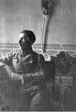 d) MARGIT (*Gyimesbükk, 1936) - építész Férje: KOLLÁR ISTVÁN (*Dicsőszentmárton, 1930 Marosvásárhely, 2014) - építész (3.