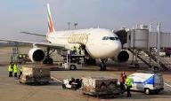 kapacitással, Air Canada Rouge Torontóból 767-300-al, kiváló cargo telítettségi mutatókkal Integrátorok =