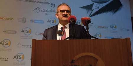 Vali Yardımcısı Mehmet Tanışır ın Başkanlığında gerçekleşen İl Koordinasyon Kurulu toplantısına, Sinop Belediye Başkanı Barış Ayhan, Sinop Üniversitesi Rektörü Prof. Dr.