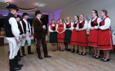 Egyesek mézzel etették volna, mások rettegve bújtak az ágy alá, a szakértő higgadtságra intett. A medvének meg fogalma sem volt az egész hajcihőről, csak tette a dolgát. Ahogy szokta.