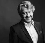 1993 és 1997 között a berlini Komische Oper tagja volt, majd 1999-ben a bonni Operaházhoz szerződött.