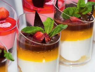 Emellett rendszeres Mester és Gourmet képzéseinket ismert séfek vezetésével is a látványkonyhában tartjuk.