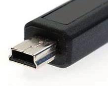 6 A diabéteszkészülék kábelének csatlakoztatása a számítógéphez Csatlakoztassa a diabéteszkészülék USB- vagy infrakábelét a