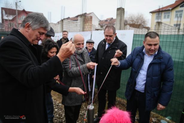 Grezsa István, miniszteri biztos úr, a csíkszeredai Főkonzulátus részéről Percze László konzul úr, az RMPSZ részéről Burus Siklódi Botond elnök úr, Bende Sándor úr, országgyűlési képviselő, a megyei