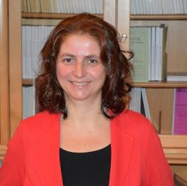 PUBLIKÁCIÓS JEGYZÉK Dr. Köbel Szilvia Ph.D egyetemi docens KRE/ÁJK Alkotmányjogi Tanszék kobel.szilva@kre.