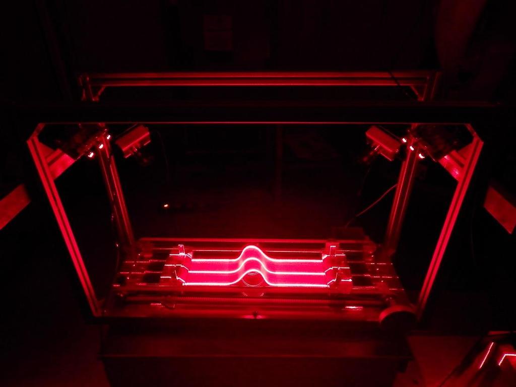 4. KÍSÉRLETI/FEJLESZTÉSI RÉSZ Ebben a fejezetben bemutatom a Sylvie 3D Bending Tester optikai hajlításmérő berendezés kiértékelő módszerét, amelyet a 2013-as TDK dolgozatom [17] óta