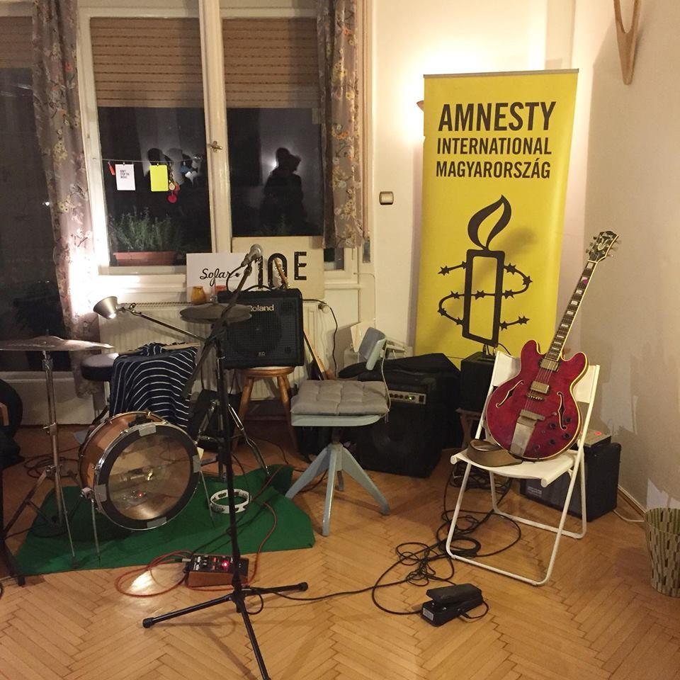 A sajtóban a Mentés Másként indítása után számos alkalommal volt jelen az Amnesty a transz témájú cikkekben.