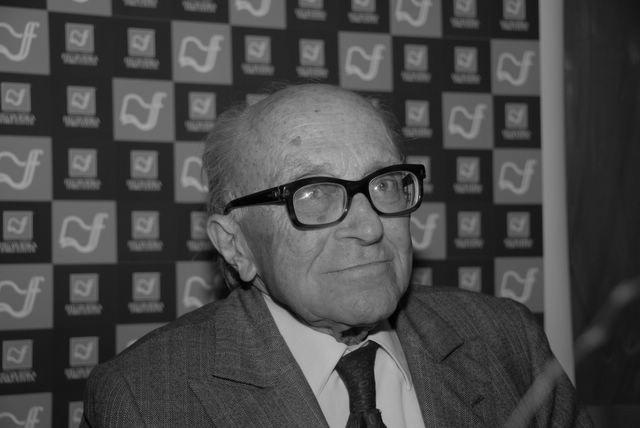 Milan ZVER európai parlamenti képviselő és további 51 képviselő jelöltje Boris Pahor (született 1913.