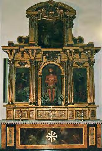 La sacristía actual se construyó en 1630, para sustituir a la edificada en 1572, que se hundió por problemas de humedades; como quiera que pocos años después volvieron a aparecer humedades, se llegó