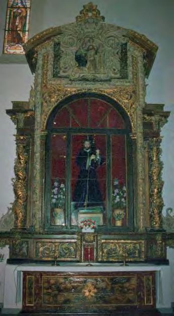 con una espléndida talla de especial finura y valor artístico.