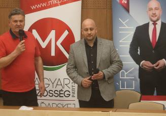 Lassan választ kaptunk a kérdésre. Útban volt egy fiatal oknyomozó újságíró, Ján Kuciak, s mivel a kedvese is a helyszínen tartózkodott, a gyilkosok őt is eltették láb alól.