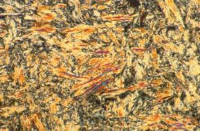 Nefrit Közepes