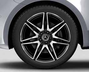 com oldalon vagy közvetlenül Mercedes-Benz partnerénél találhatók.