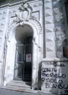 investendo in prima persona, per il recupero di tre tesori ancora per molti versi inesplorati: Santa Chiara, la chiesa del Purgatorio e la Cattedrale.