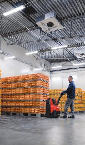 8 TOYOTA MATERIAL HANDLING GYALOGKÍSÉRETŰ TARGONCÁK 9 TOYOTA BT LEVIO W SOROZAT A BT Levio W sorozat kompakt targoncái sokoldalúan alkalmazhatók.
