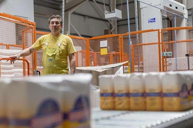 Attól azért még messze vagyunk, hogy tésztanagyhatalom legyen Magyarország: amíg egy magyar évente 6,5 kiló tésztát eszik meg, az olasz átlagfogyasztás 22,5 kiló.