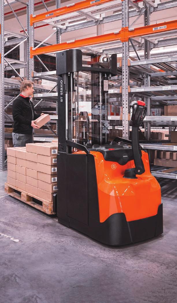 8 TOYOTA MATERIAL HANDLING GYALOGKÍSÉRETŰ FELRAKÓ TARGONCÁK 9 TOYOTA BT STAXIO W SOROZAT A BT Staxio W sorozat jelentős mértékben megkönnyíti a gépkezelő dolgát, hiszen